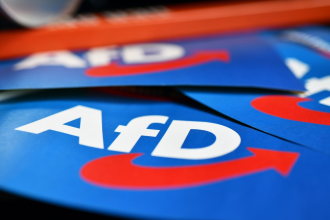 afd-baut-vorsprung-aus-und-erreicht-28-prozent