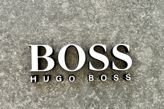 Frasers greift nach der Mehrheit bei Hugo Boss