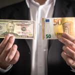 Euro unter Druck: Frankreich belastet die Währung