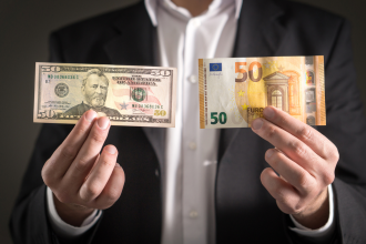 Euro unter Druck: Frankreich belastet die Währung